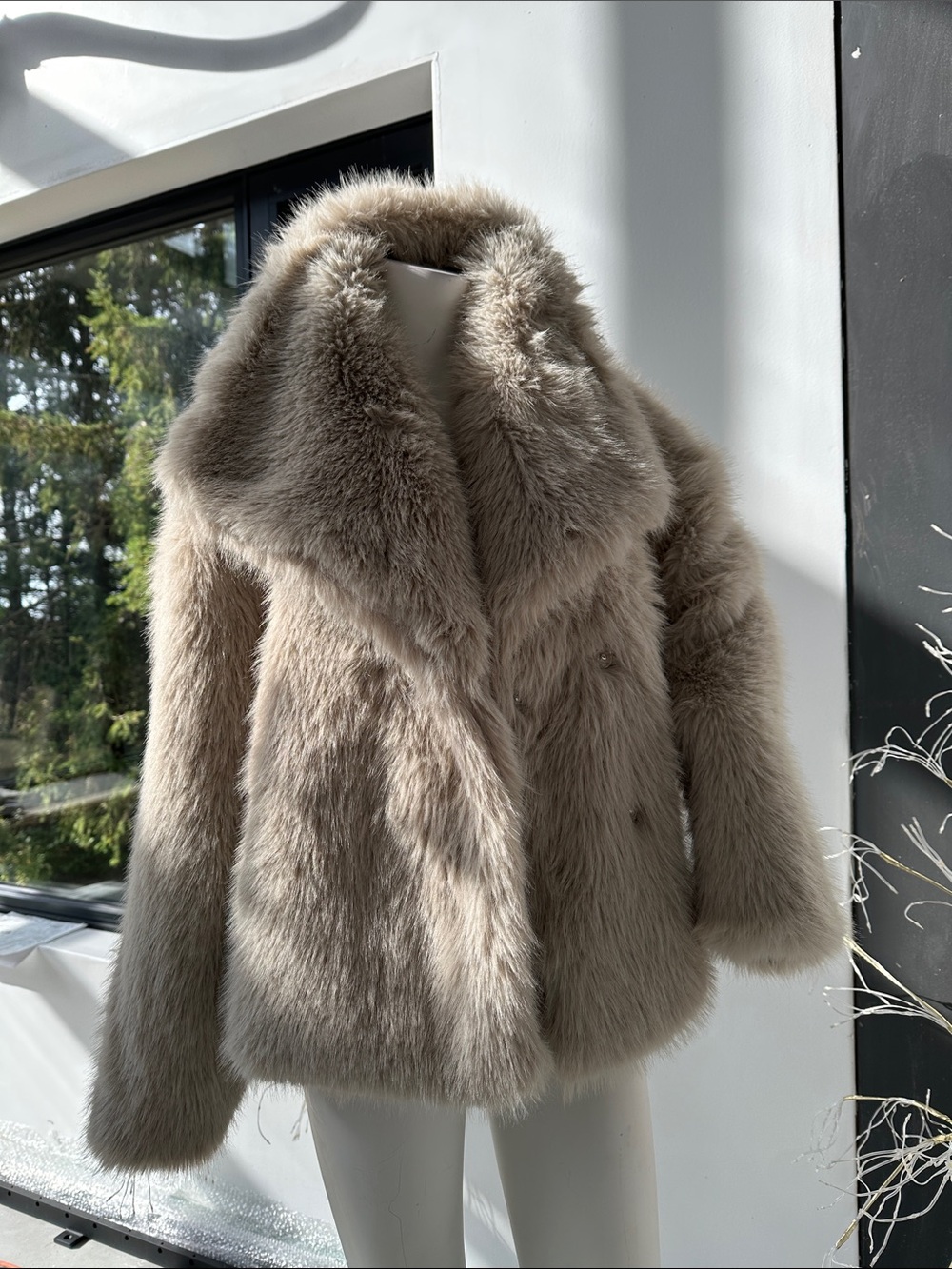 Ardene Plush Beige Tan Cream Faux Fur Coat Women's Luxurious Winter Jacket Fall